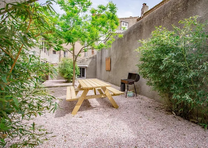 Calme En Centre Ville, 50m De La Place Carnot Appartement *